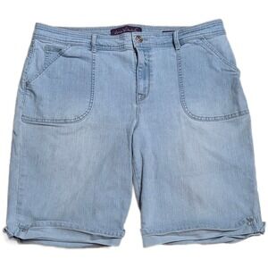 Gloria Vanderbilt Bermuda Jean Shorts Women's Size 16 Blue Light Wash